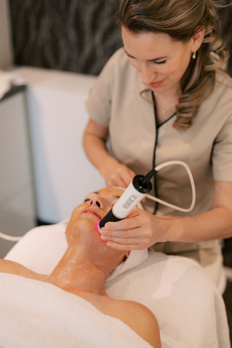 Geneo+ apparaat technologie